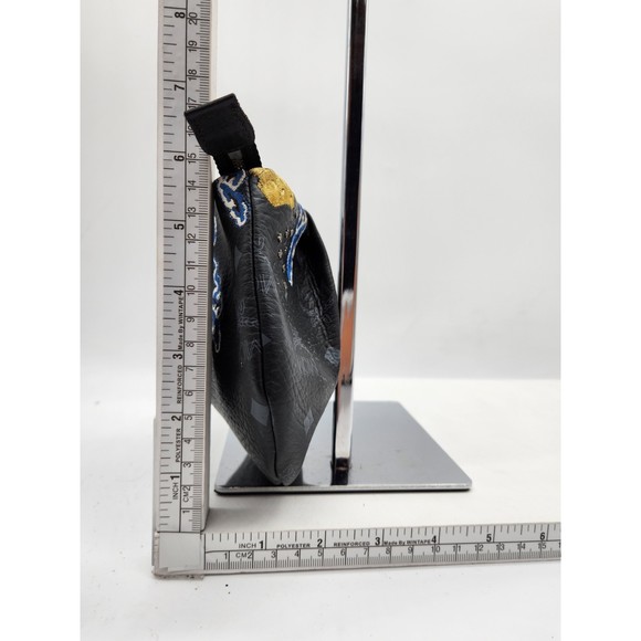 ❤️SOLD❤️*RARE* MCM Studded/Embroidered Wristlet 439MCMXEA - Picture 9 of 11